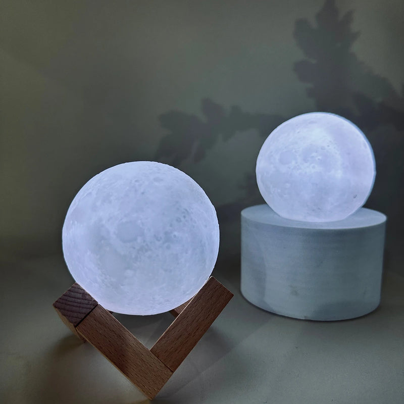 DECORACAO EM FORMATO DE LUA COM LAMPADAS LEDS